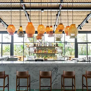 5* Hotel Canopy By Hilton Jardins